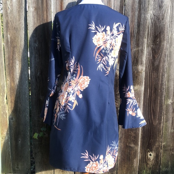 Yoins Mid Thigh Floral Navy Blue Dress w/LongSleeves w/Flared ends Fits like M/L - Picture 4 of 10